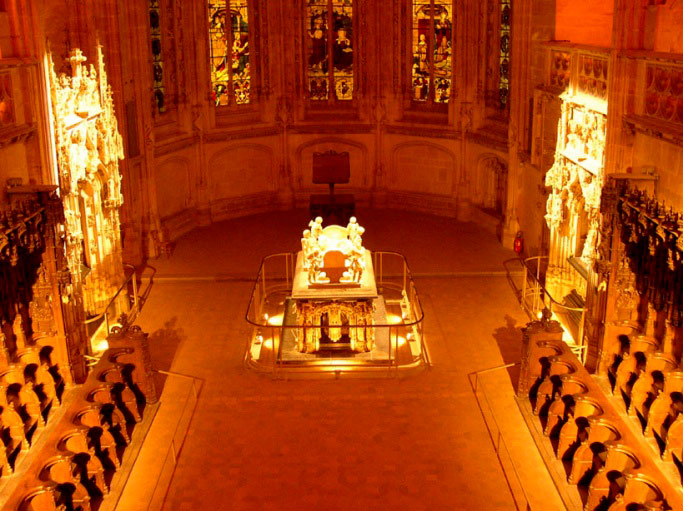 Intérieur église, vue plongeante